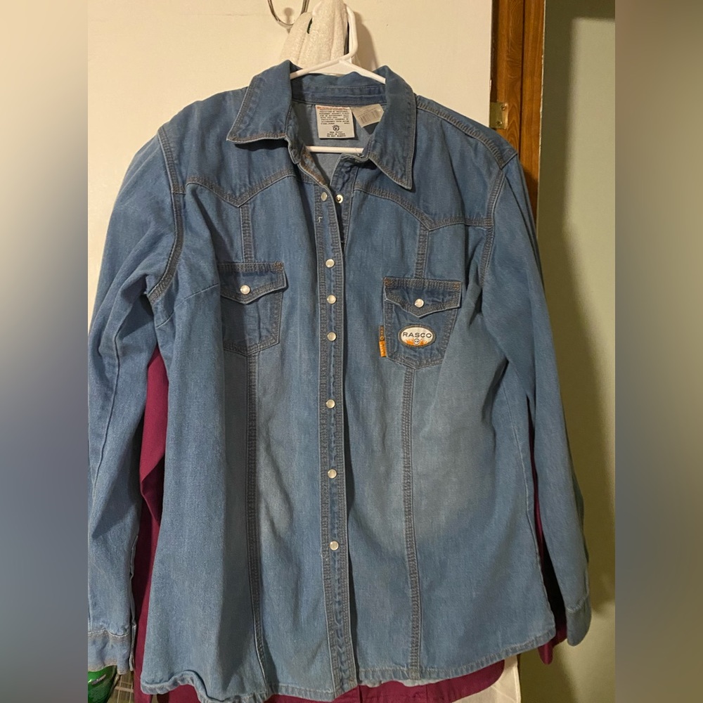 Rascal FR women’s button up shirt blue(slightly used)
